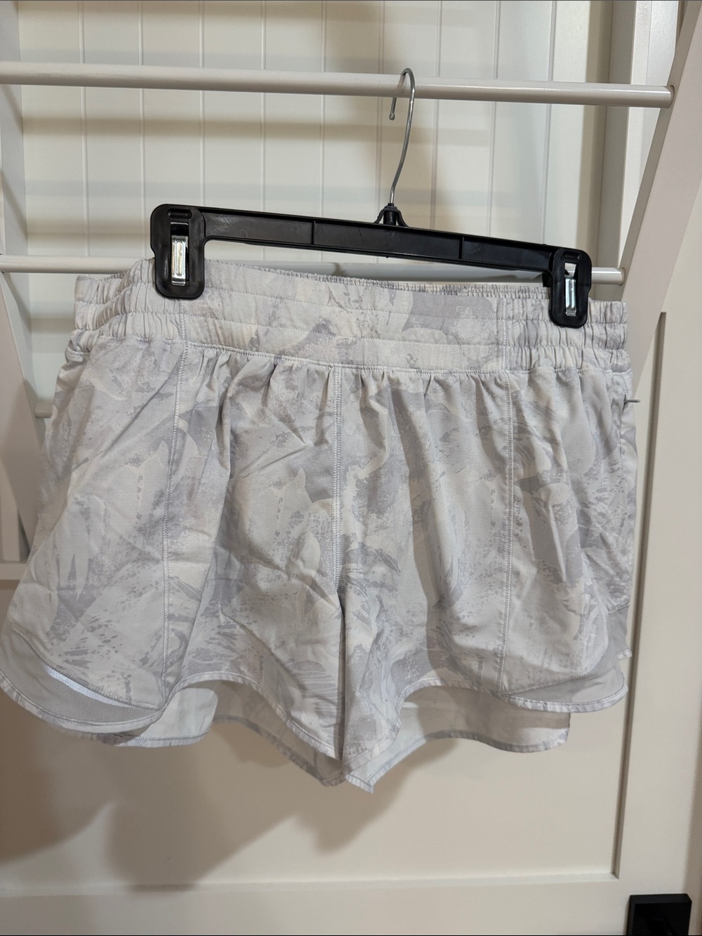 lululemon athletica Pale Gray Printed Athletic Shorts